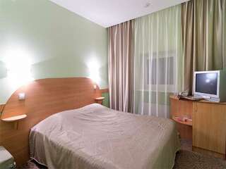 Гостиница Луна Екатеринбург Стандарт (две раздельные кровати)-3