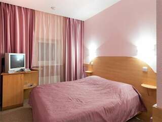 Гостиница Луна Екатеринбург Стандарт (две раздельные кровати)-1