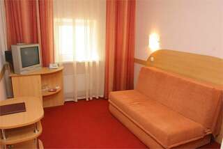 Гостиница Луна Екатеринбург Стандарт (две раздельные кровати)-2