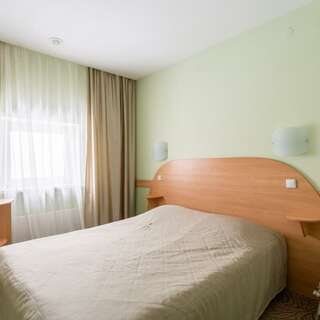 Гостиница Луна Екатеринбург Стандарт (двуспальная кровать)-2